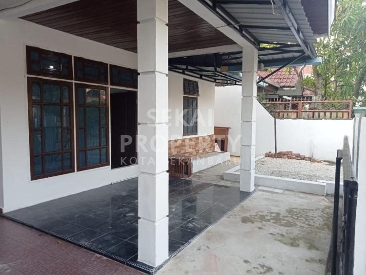 Lihat semua foto