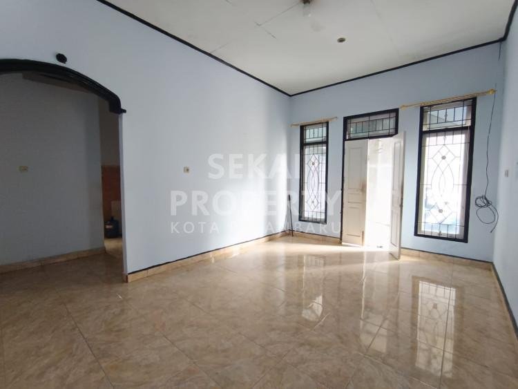 Dijual Rumah dan Ruko di Jl. Suka Karya