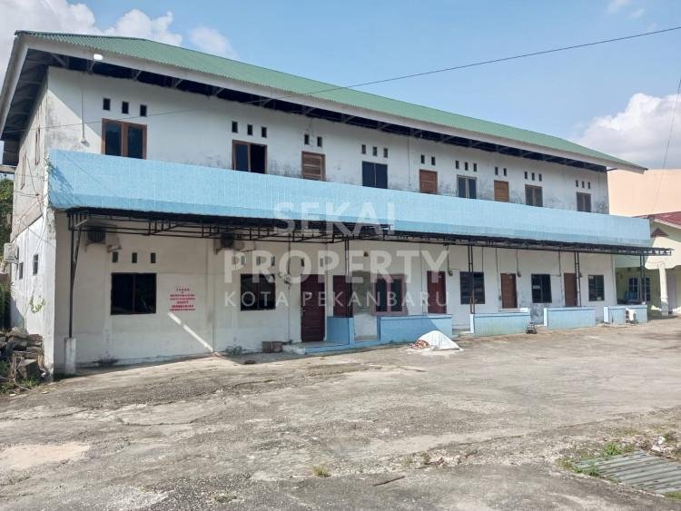 DIJUAL CEPAT !!!!! TANAH BONUS TEMPAT MESS DAN RUMAH PETAK 3 UNIT LOKASI JL. MELATI INDAH / HARAPAN RAYA - PEKANBARU