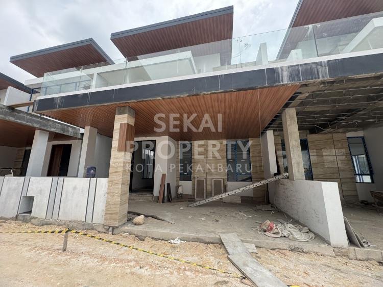 DIJUAL RUMAH BARU MEWAH 2 LT  JL.JEND SUDIRMAN
