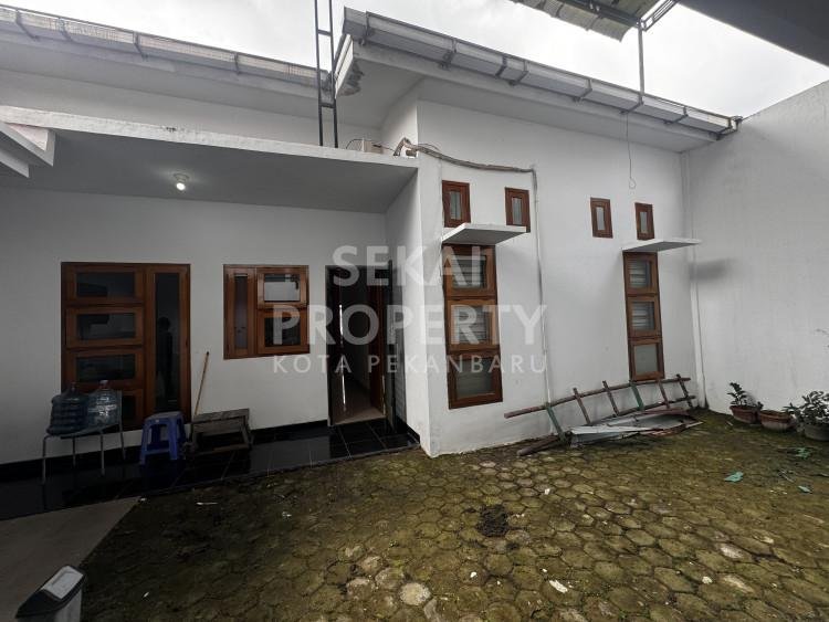 DIJUAL RUMAH MINIMALIS  2 LT BISA UTK MESS KTR JL.JEND SUDIRMAN