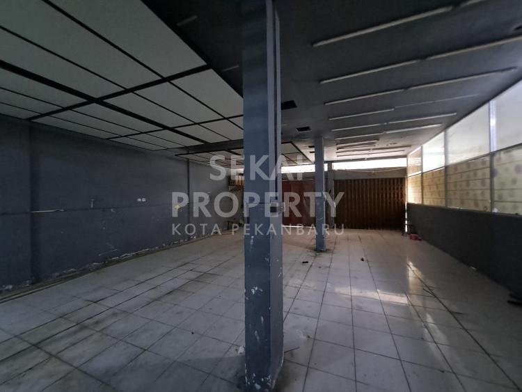 DIJUAL  RUKO GANDENG 3 LT + KAMAR KOST  DI JL.SOEKARNO HATTA-PEKANBARU