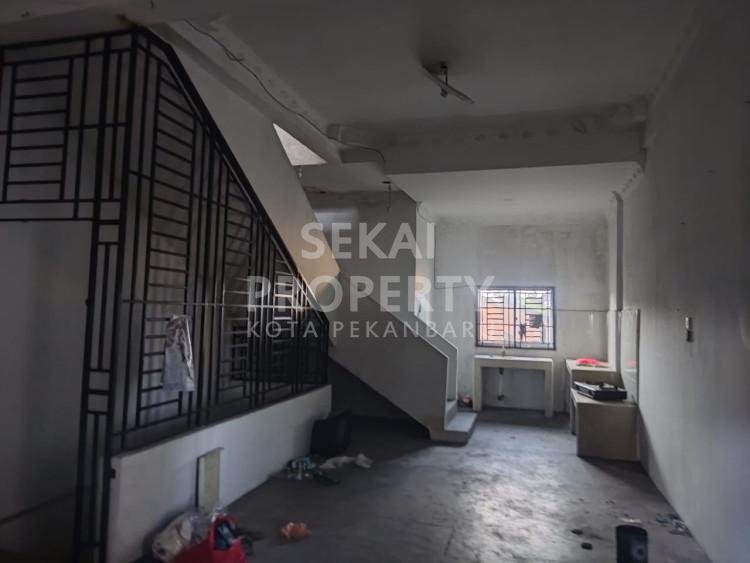 DIJUAL RUKO 3 LT + BANGUNAN LOKASI H.R SOEBRANTAS