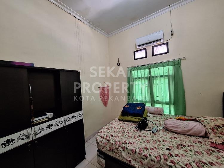 Lihat semua foto
