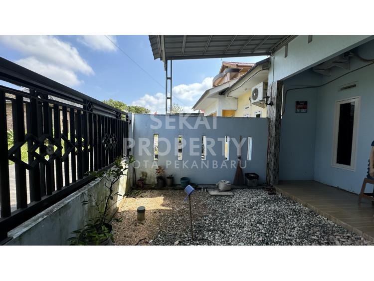 DIJUAL RUMAH SIAP HUNI FULL FURNISED  JL.PARIT INDAH