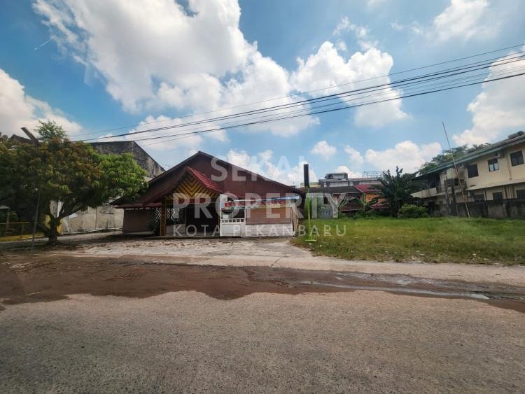 Di jual sebidang tanah lokasi Jalan Kuras ( Riau ) tengah kota Pekanbaru