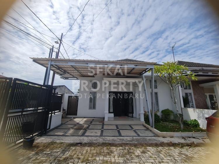 Di Jual 1 unit rumah semi cluster siap huni lokasi Jalan Unggas Marpoyan tengah kota Pekanbaru