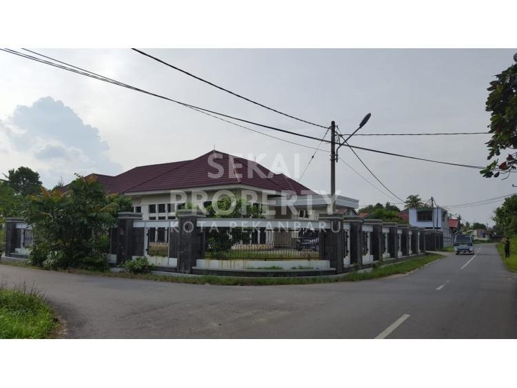 Dijual Tanah dan Bangunan di Jl. Segar - Pekanbaru