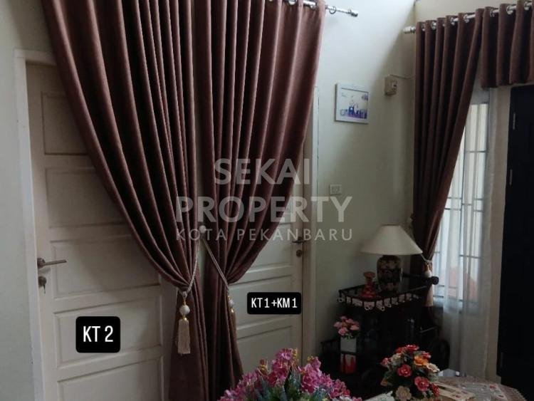 Lihat semua foto