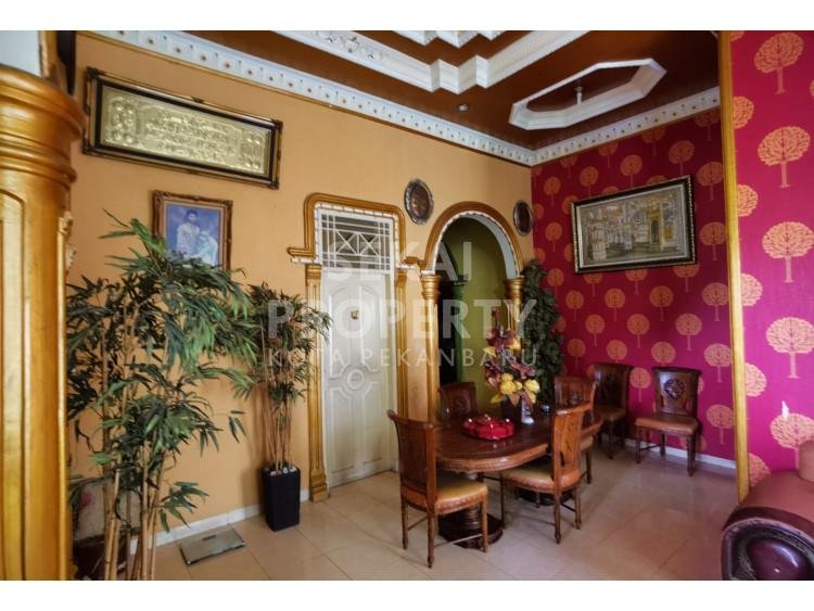 Dijual Rumah Luas di Jl. Banda Aceh