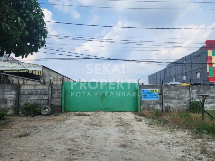 DIJUAL SEBIDANG TANAH LOKASI TEPI JALAN BESAR JL. SOEKARNO HATTA - PEKANBARU