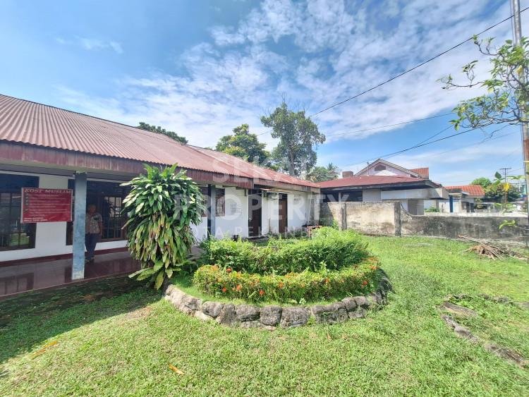 DIJUAL RUMAH BULATAN ADA KOST-KOST AN LOKASI JL.CEMPEDAK DEKAT SUDIRMAN-PEKANBARU