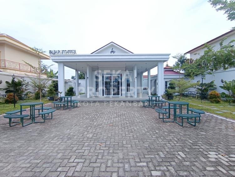 DI JUAL / DISEWA RUMAH + CAFE JL CIPTA KARYA