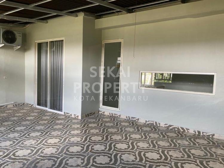 DISEWAKAN RUMAH CLUSTER MEWAH FURNISH LOKASI JL. SOEKARNO HATTA / CITRALAND - PEKANBARU