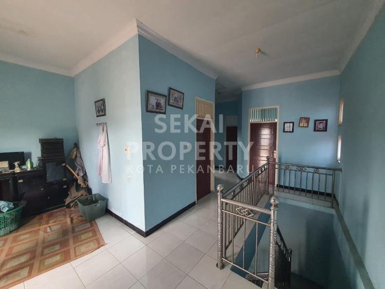 Lihat semua foto