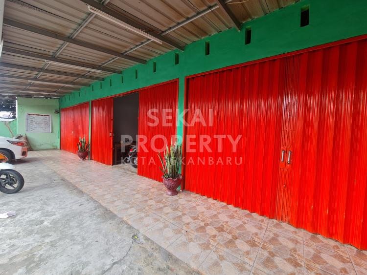 Di jual 3 unit ruko gandeng 2 lantai tepi jalan lokasi Gobah dekat Sekolah Smp Santa Maria