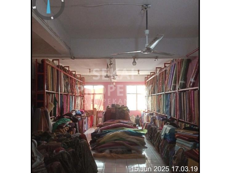DISEWAKAN RUKO 3 LT KOMPLEK STC JL .SUDIRMAN