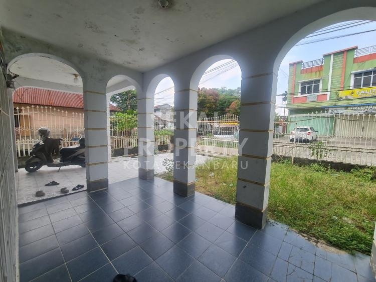Lihat semua foto