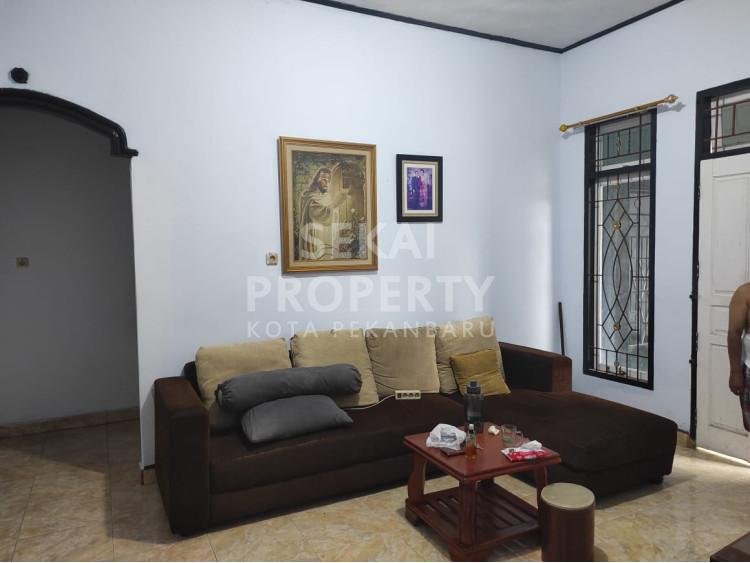 DI RUMAH SIAP HUNI PLUS RUKO DI JLN SUKA KARYA DEKAT SMK KEHUTANAN