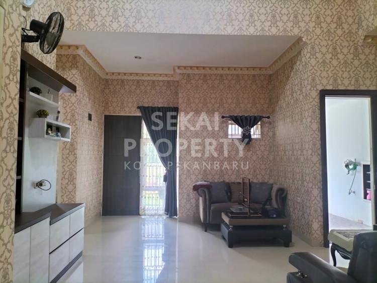 DIJUAL RUMAH MEWAH FULL FURNISHED DI JALAN SRIKANDI - PEKANBARU