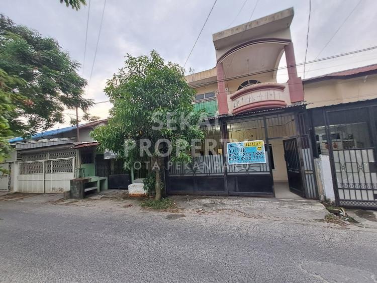 DIJUAL RUMAH 2LT LOKASI JL.BAMBU KUNING-PEKANBARU