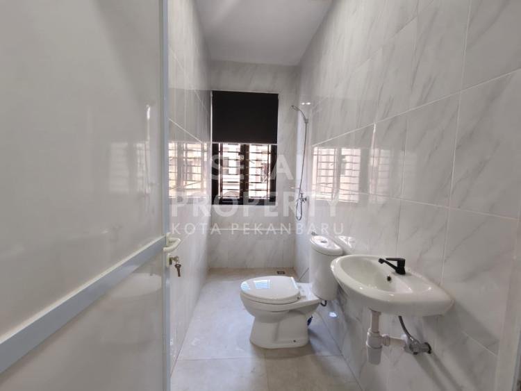 DIJUAL RUMAH MEWAH SEMI FURNISH DI JL. MELATI - PEKANBARU