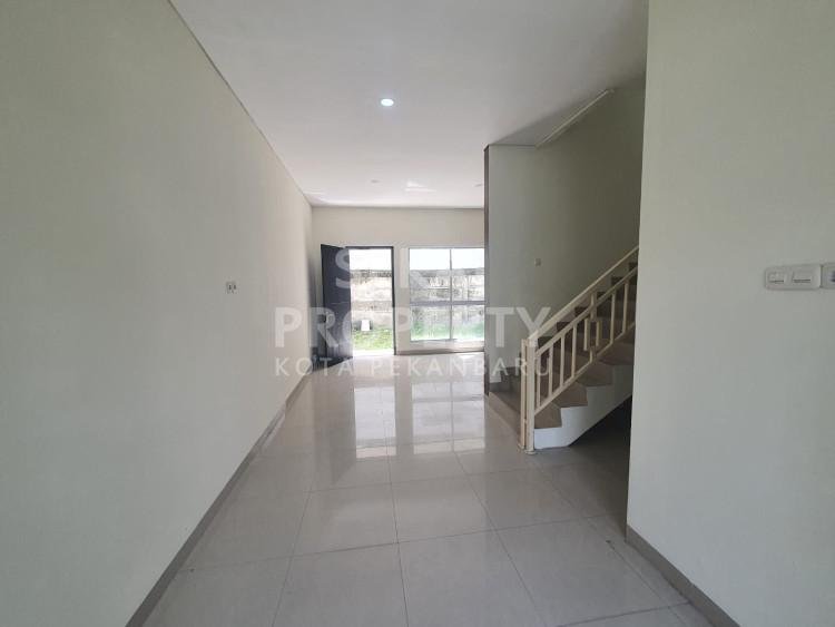 DIJUAL/DISEWA RUMAH CLUSTER 2 LT LOKASI JL. SRIKANDI - PEKANBARU