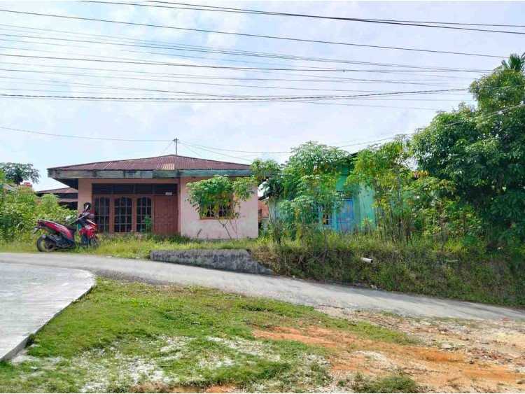 DIJUAL 2 UNIT RUMAH BULATAN DAERAH HANGTUAH