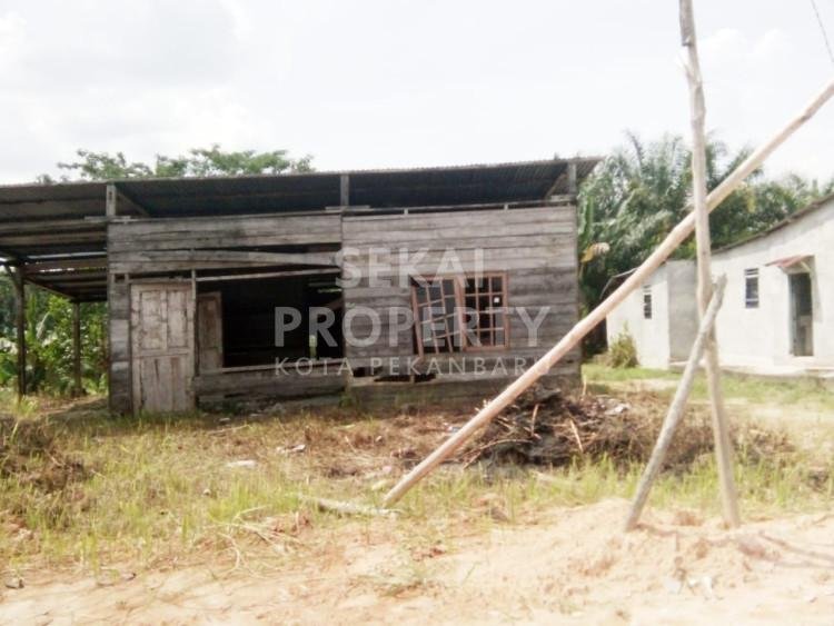 DIJUAL SEBIDANG TANAH DI TEPI JALAN JL.RAJA PANJANG OKURA-PEKANBARU