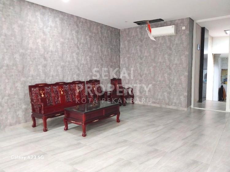 DIJUAL RUMAH CLUSTER MEWAH SEMI FURNISH LOKASI DI JL. KULIM - PEKANBARU