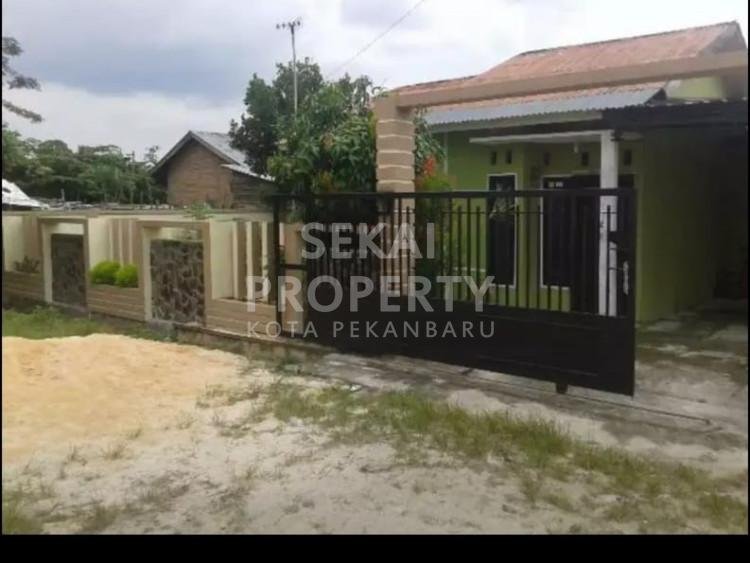 DI JUAL RUMAH JL CIPTA KARYA