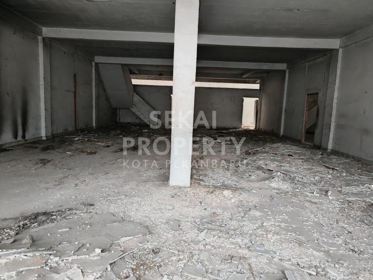 DISEWAKAN RUKO GANDENG LOKASI TENGAH KOTA
