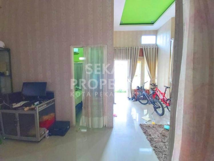 Lihat semua foto