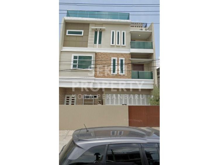 DIjual Ruko Gandeng 3lt full furnish, siap pakai di Jl. Budi Kemuliaan - Dumai