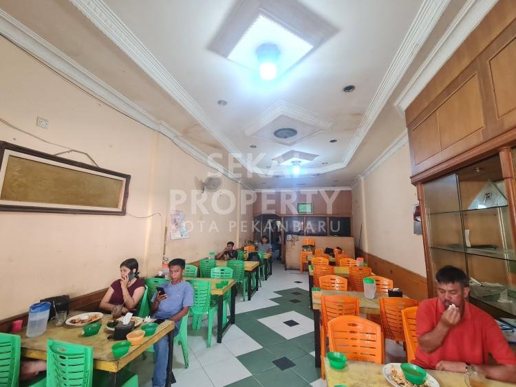 Di jual ruko 3 lantai lokasi jalan teuku umar/ Pekanbaru
