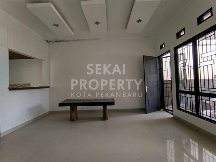 DI JUAL RUMAH JL ARIFIN AHMAD / RAWA INDAH
