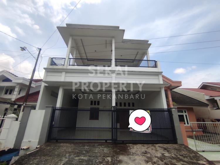 DI JUAL RUMAH 2 LT DI DALAM KOMPLEK DI JL. SUKARNO HATTA-PEKAN  BARU