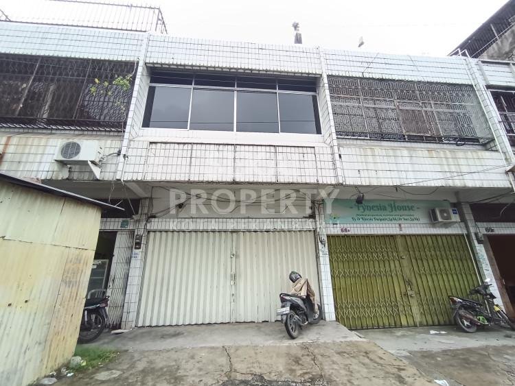 DISEWAKAN RUKO 2 LANTAI DALAM KOTA LOKASI DEKAT JL.SULTAN SYARIF QASIM-PEKANBARU