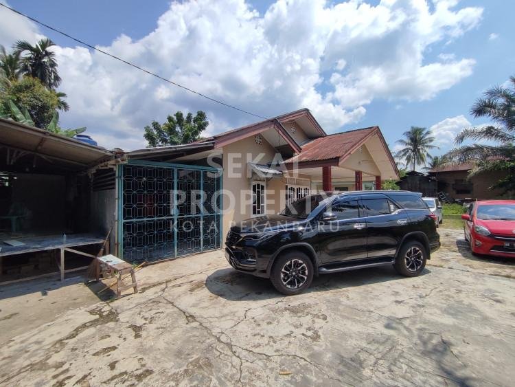 Dijual Rumah + Tanah Jl. Pasir Putih Pandau Jaya