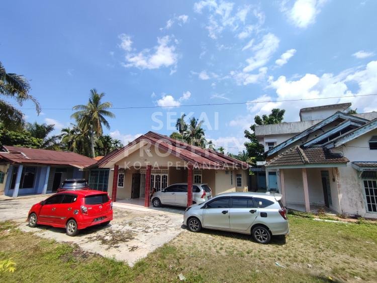 Lihat semua foto