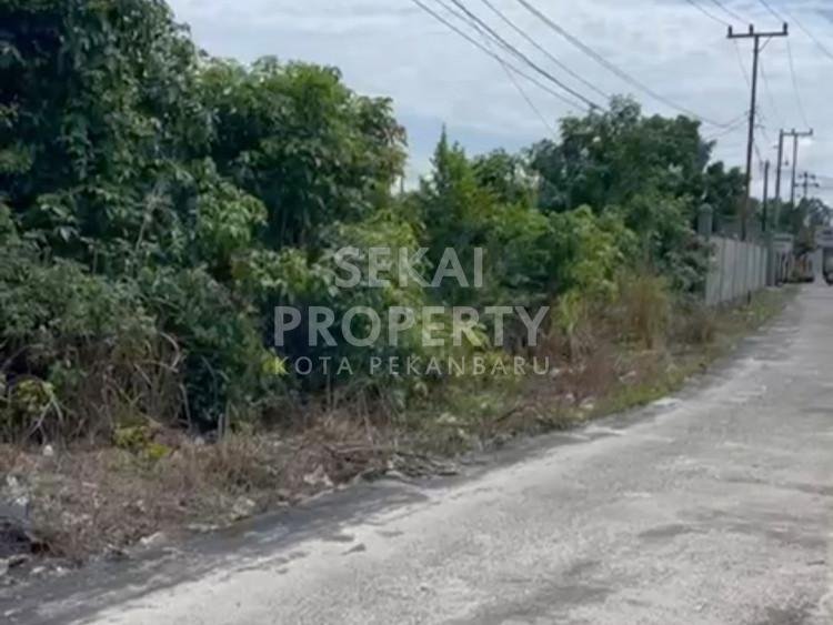 DIJUAL SEBIDANG TANAH KERAS LOKASI JL.SANGGUL SIMPANG BARU/UKA -PEKANBARU