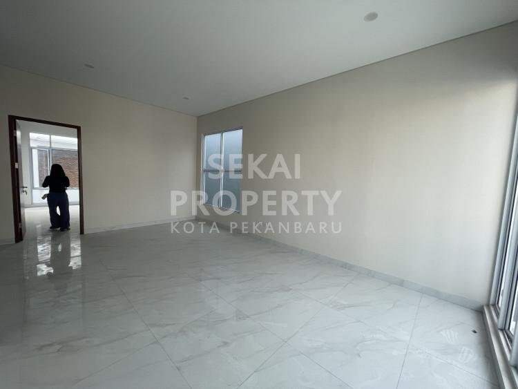 DIJUAL RUMAH CLUSTER MEWAH 2 LT JL SOEKARNO HATTA