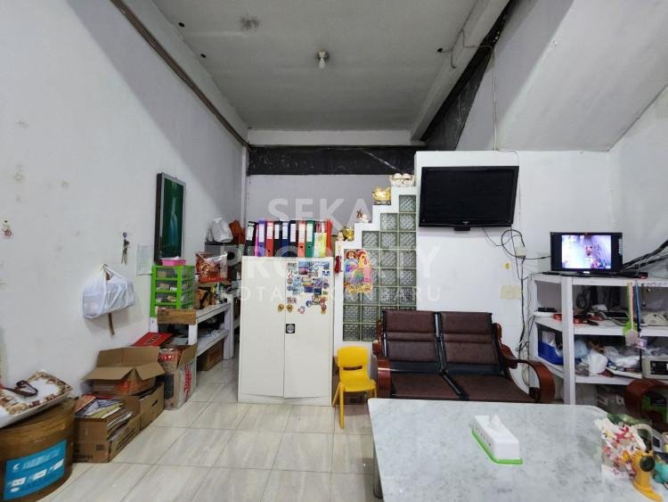 DI JUAL RUKO 3 1/2 LANTAI JL TERATAI