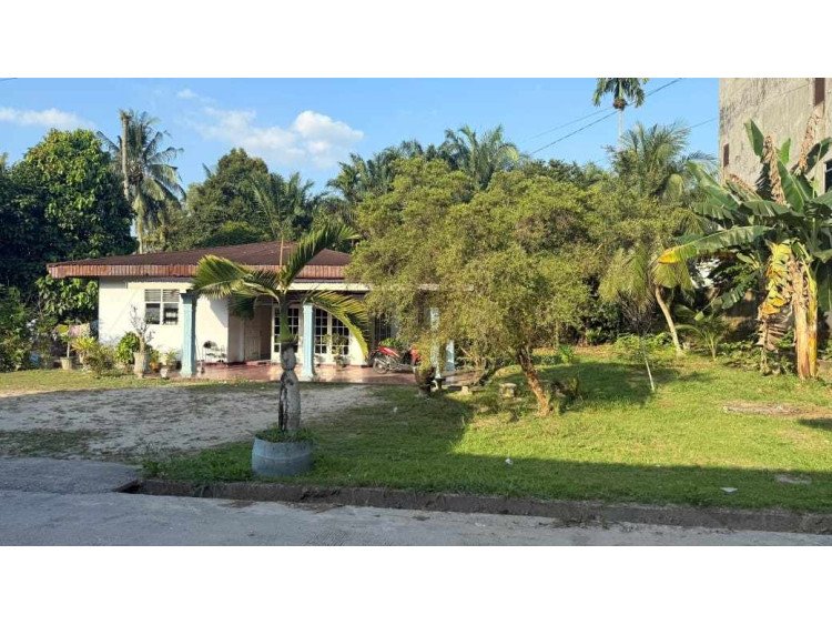 DI JUAL MURAH RUMAH BULATAN DENGAN TANAH YANG LUAS