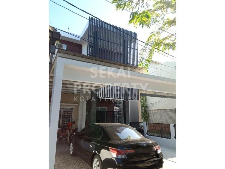 DIJUAL RUMAH 2LT BISA UTK KANTOR JL. RONGGOWARSITO