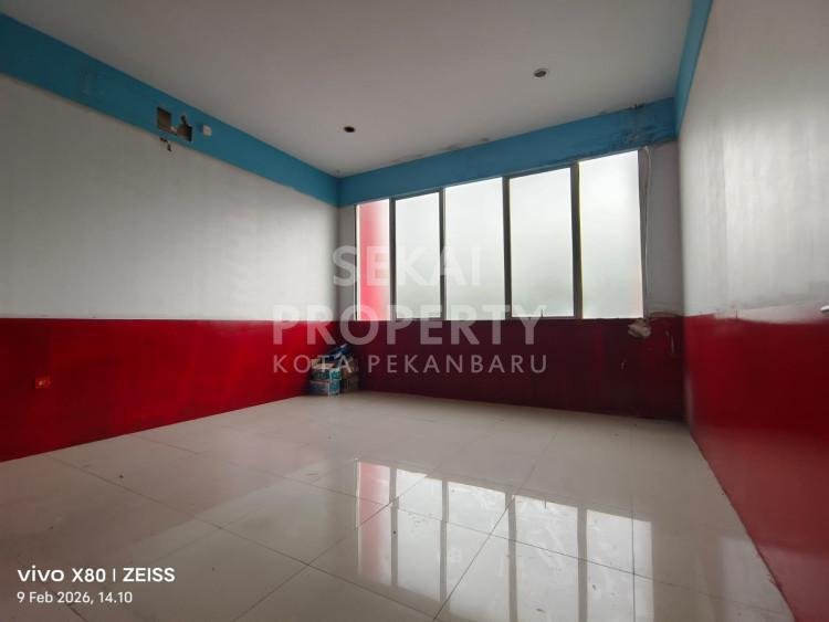 Lihat semua foto