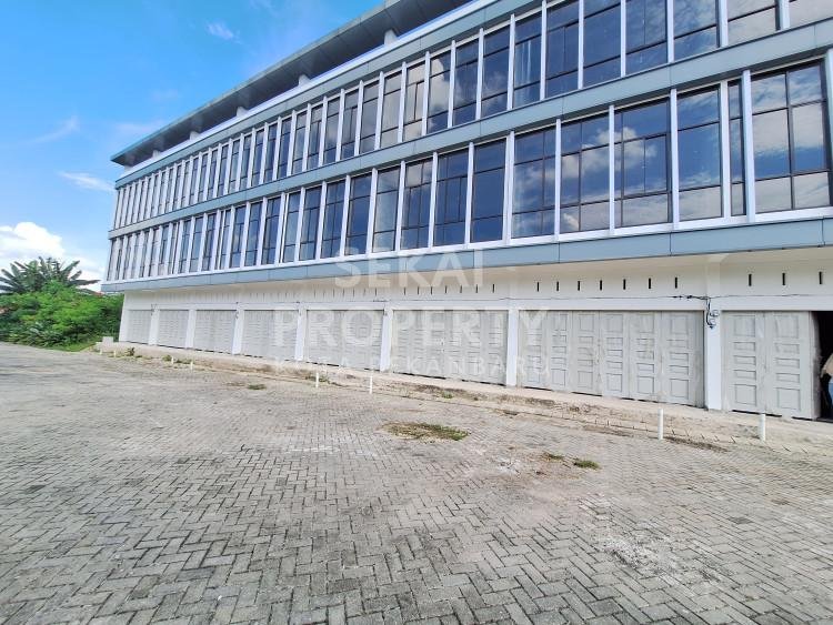 DIJUAL/DISEWAKAN RUKO BARU 2,5 LANTAI LOKASI DI KOMPLEK PERKANTORAN JL.ARIFIN AHMAD-PEKANBARU