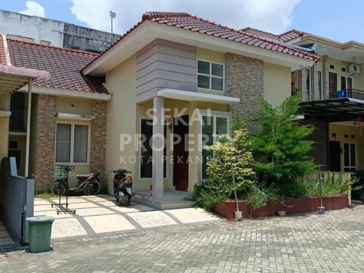 Dijual rumah cluster tengah kota di Jl. Arifin Ahmad - Pekanbaru