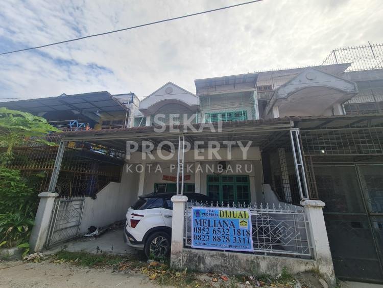 DIJUAL RUMAH 2 1/2 LANTAI SIAP HUNI DI JALAN HARAPAN RAYA PEKANBARU