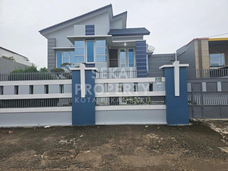 Dijual Rumah 2 Lantai di Kawan Bisnis Kol. Pol. M. Taher Jambi